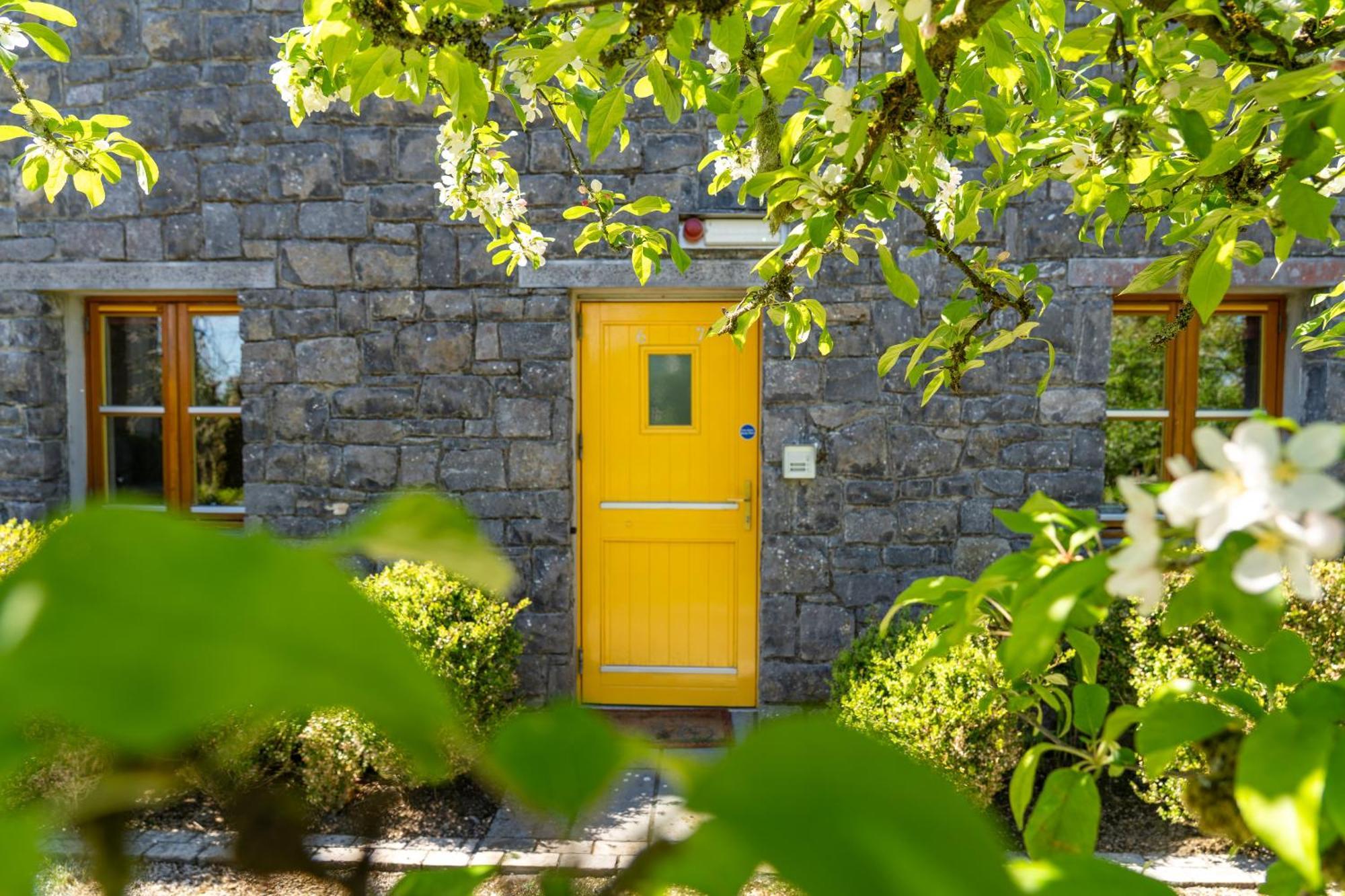 Burren Court Lodge Ballyvaughan Exterior photo